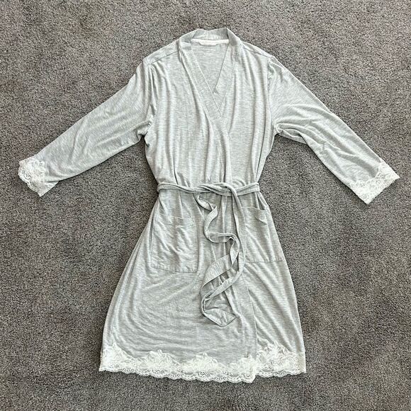 Lands End Grey Lace-Trimmed Robe size Medium SO SOFT - Picture 3 of 10